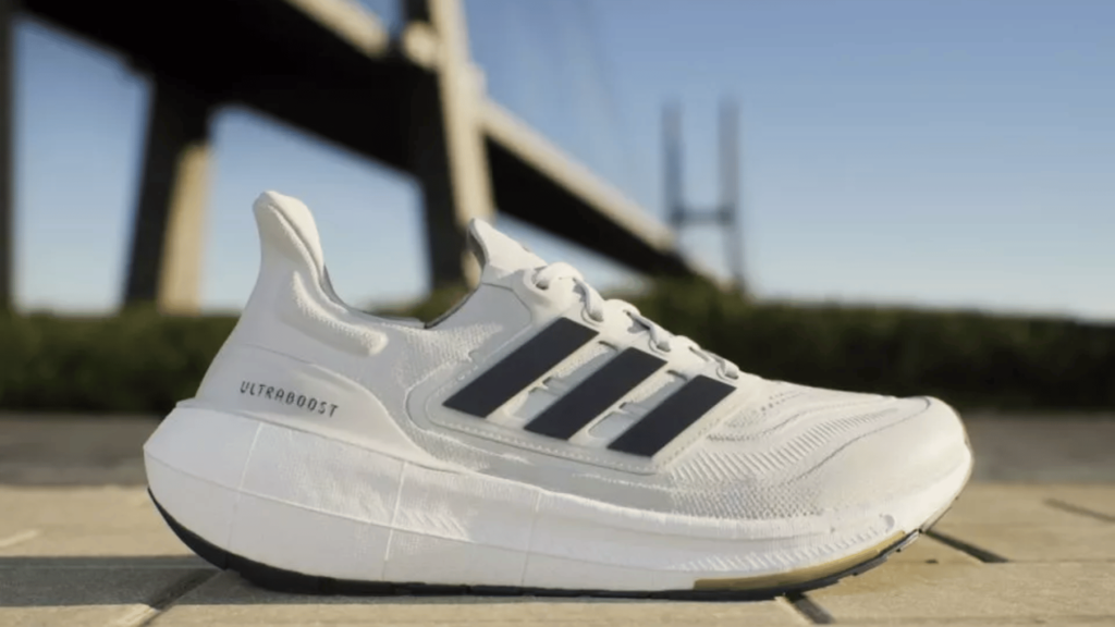 Running Shoe Adidas Ultraboost Light