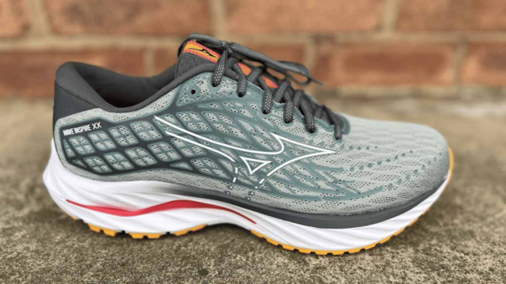 Running Shoe Model Mizuno Wave Inspire 20.